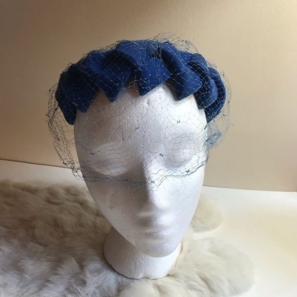 Vintage 50s Blue Velvet Hat Elizabeth Ford main image 6